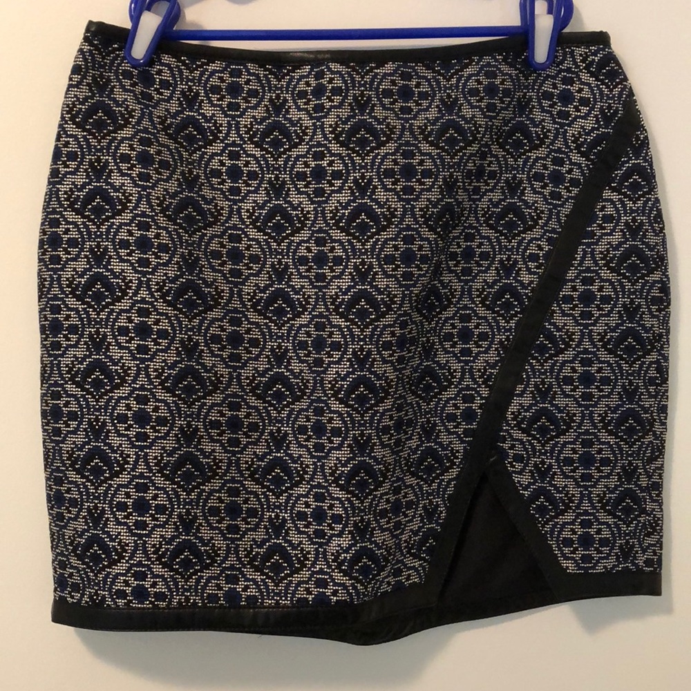 mini skirt with leg cut out